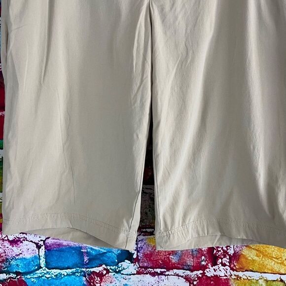 Eddie Bauer Travex Bermuda Hiking Shorts Khaki Tan Size T8 - Picture 4 of 9